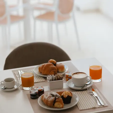 Maison Hotel 4*