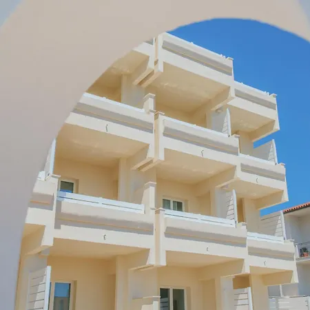 Maison Hotel Sirolo