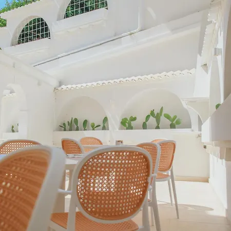 Maison 4* סירולו