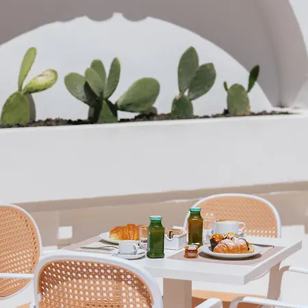 Maison Hotel 4*