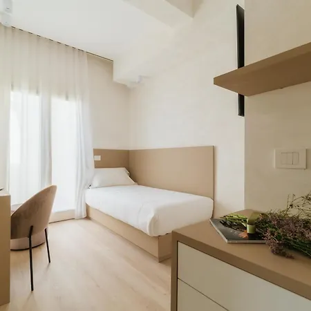 Maison Hotel 4*