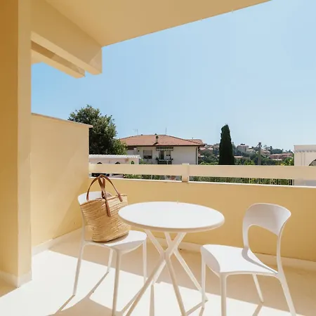 Maison מלון 4*