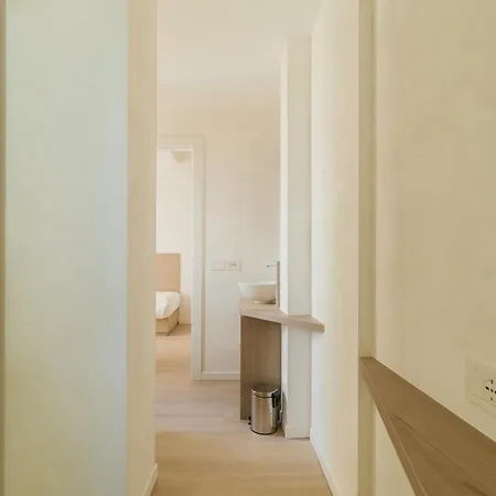 Maison מלון סירולו